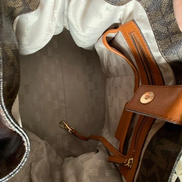 RARE!! Michael Kors Gansevoort bag - Picture 10 of 12